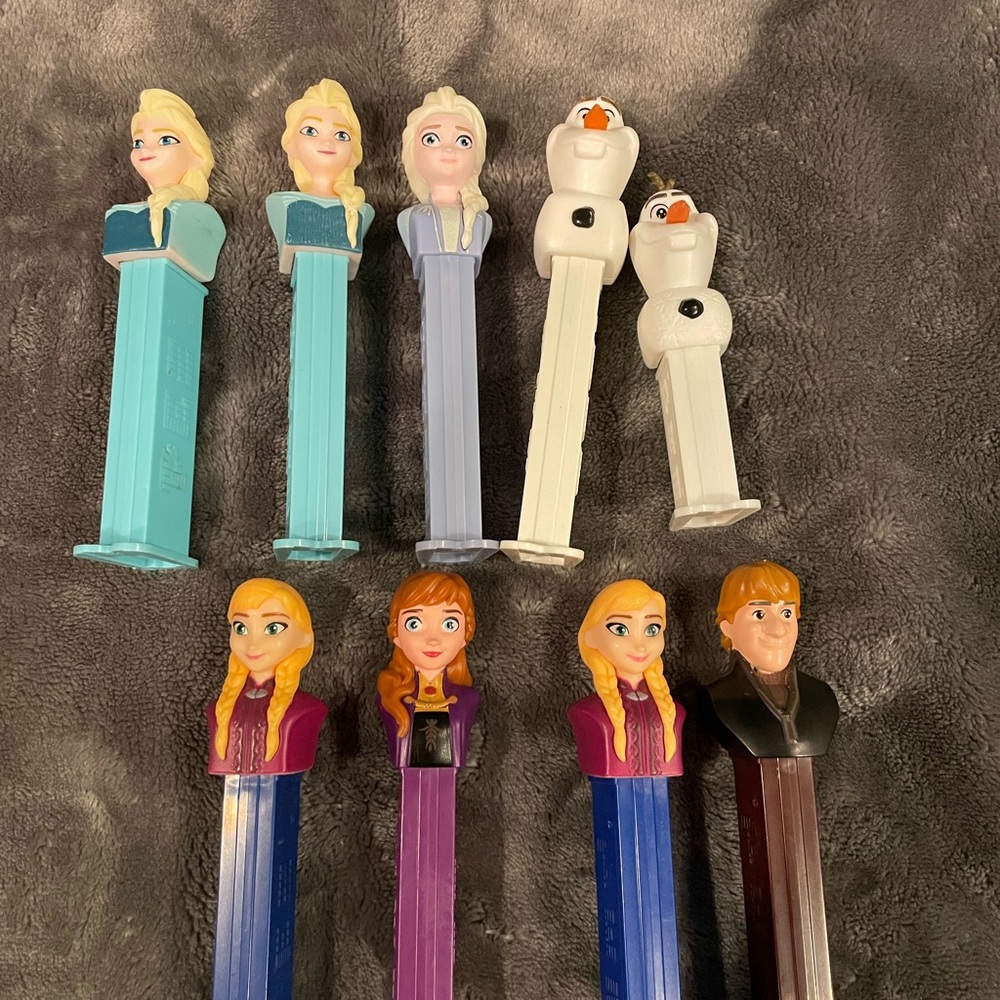 Lot of 9- Frozen Character PEZ Dispenser Set - Elsa, Anna, Olaf, Kristoff